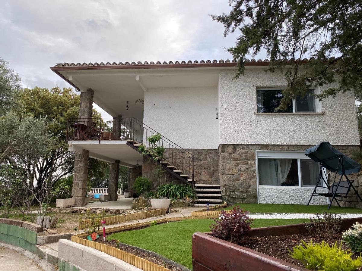 Vila Cristina Valdemorillo Luaran gambar